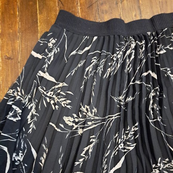 H&M Midi Pleated Skirt Size 10 - Picture 2 of 8